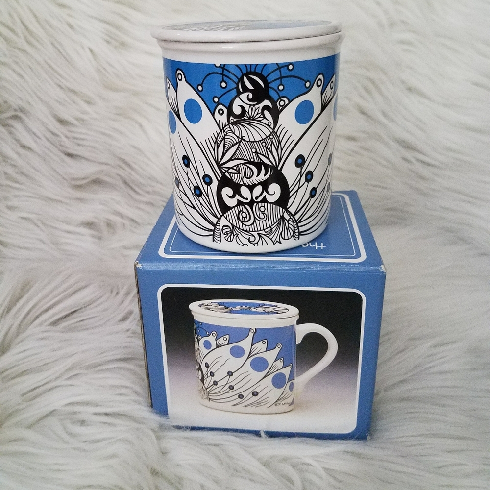 Petals Mystic 9 o mug with  coaster